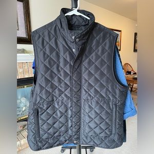 Banana Republic Quilted Vest, Men’s Large, Black, NWOT.